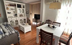Cristina Apartamento Center